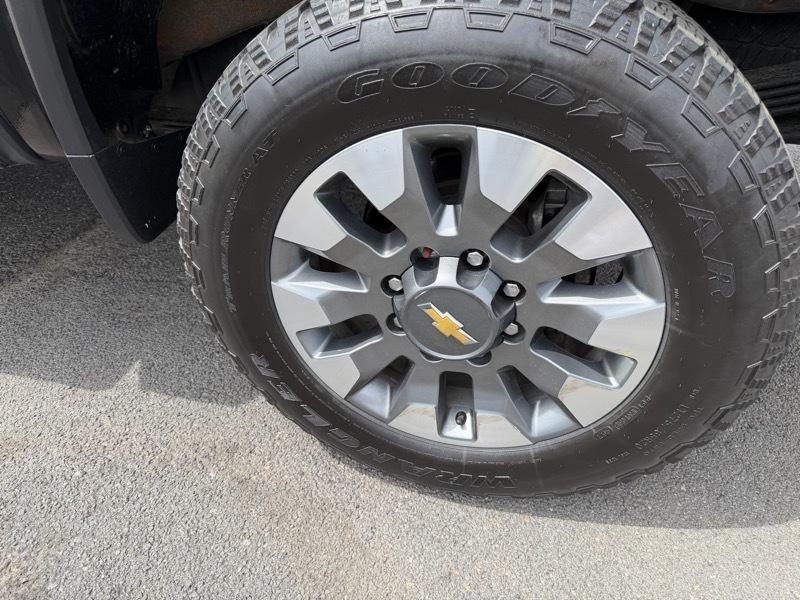 Chevrolet Silverado 2500HD 4WD Crew Cab 159" Custom 2022