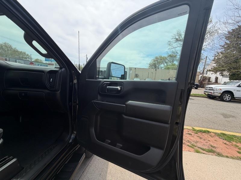 Chevrolet Silverado 2500HD 4WD Crew Cab 159" Custom 2022