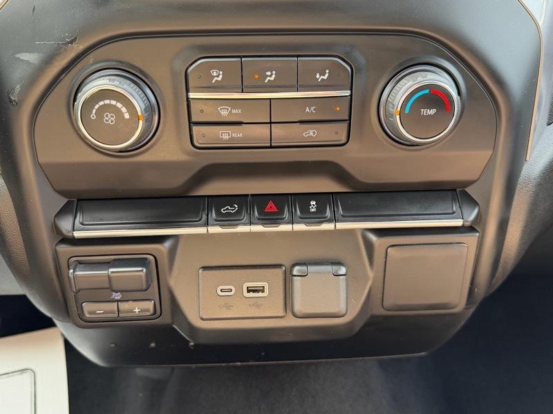 Chevrolet Silverado 2500HD 4WD Crew Cab 159" Custom 2022