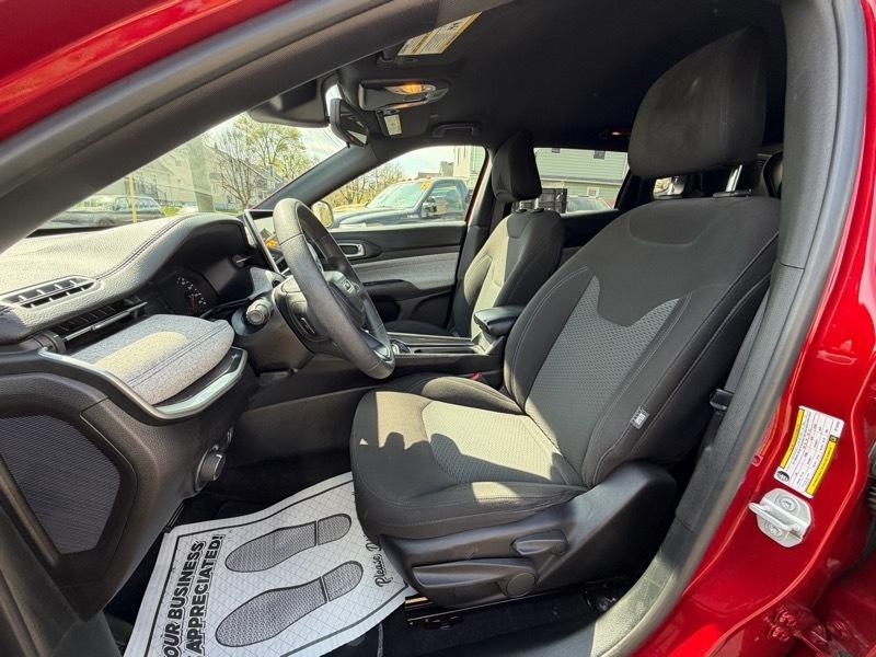 Jeep Compass Sport 4D SUV 4WD 2024