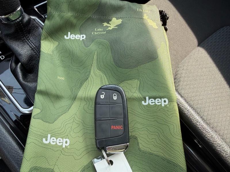 Jeep Compass Sport 4D SUV 4WD 2024