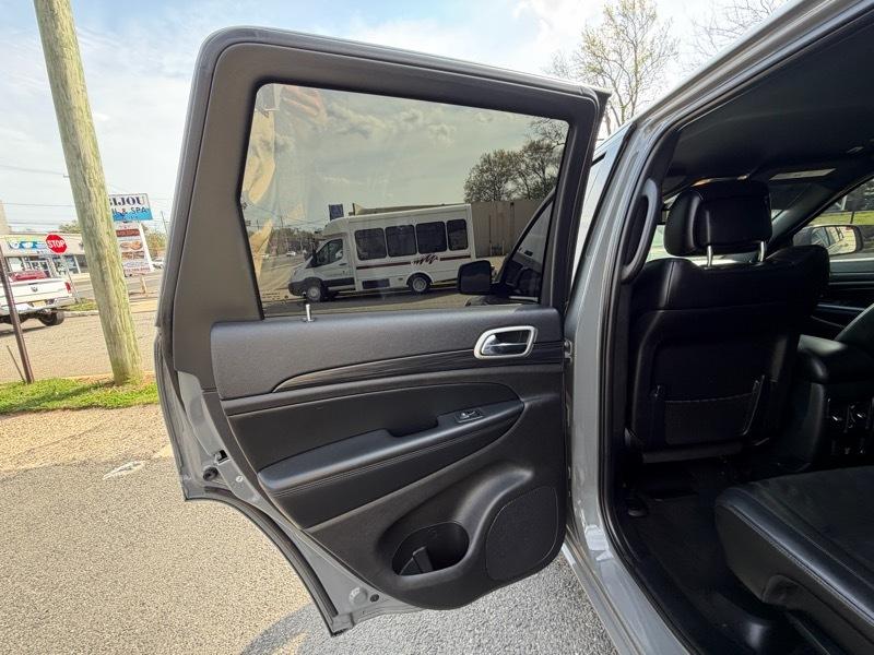 Jeep Grand Cherokee 4WD 4dr Laredo Altitude *Ltd Avail* 2021