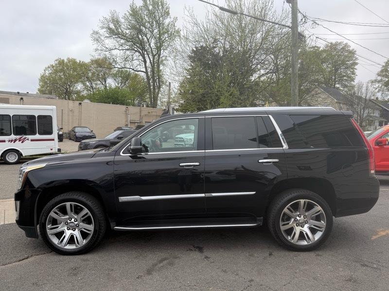 Cadillac Escalade Luxury 4D SUV 4WD 2020