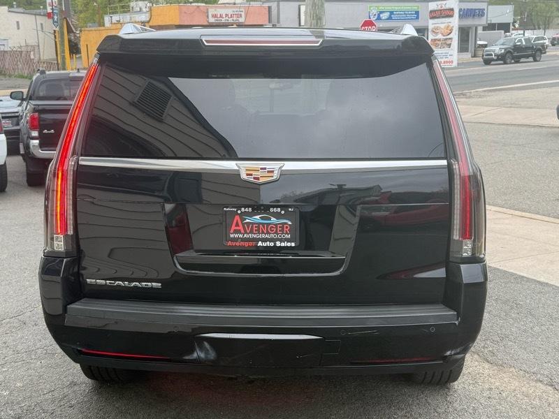 Cadillac Escalade Luxury 4D SUV 4WD 2020