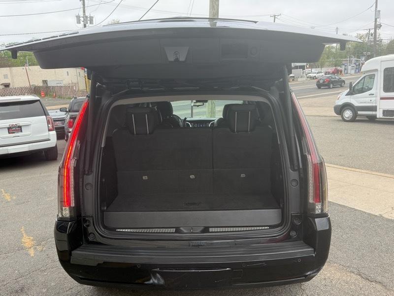 Cadillac Escalade Luxury 4D SUV 4WD 2020