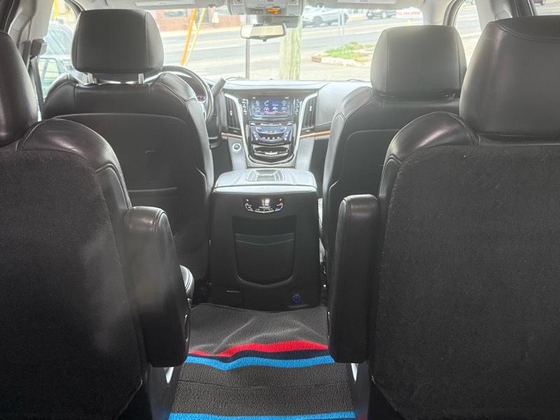 Cadillac Escalade Luxury 4D SUV 4WD 2020