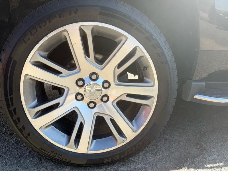 Cadillac Escalade Luxury 4D SUV 4WD 2020