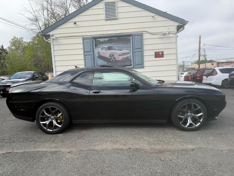 Dodge Challenger SXT Plus Coupe 2017