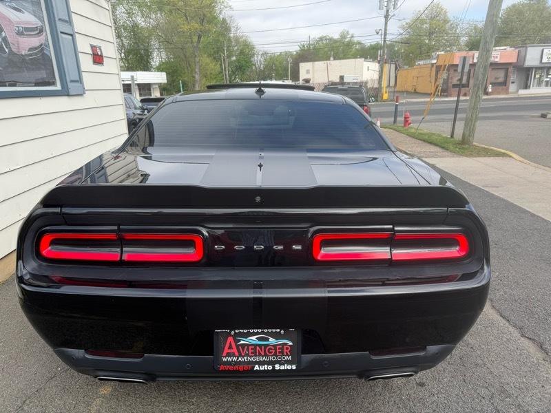 Dodge Challenger SXT Plus Coupe 2017