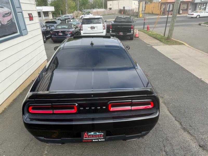 Dodge Challenger SXT Plus Coupe 2017