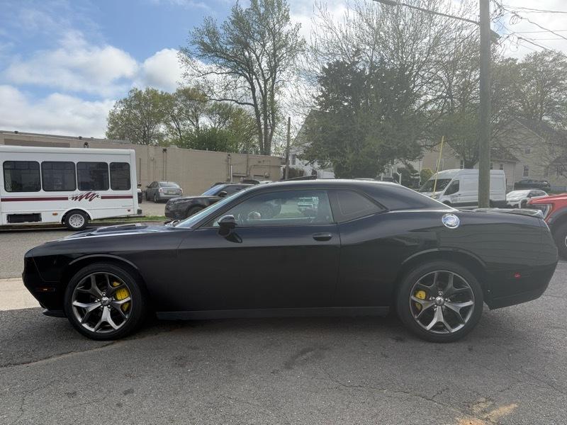 Dodge Challenger SXT Plus Coupe 2017