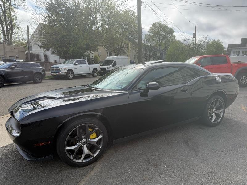 Dodge Challenger SXT Plus Coupe 2017