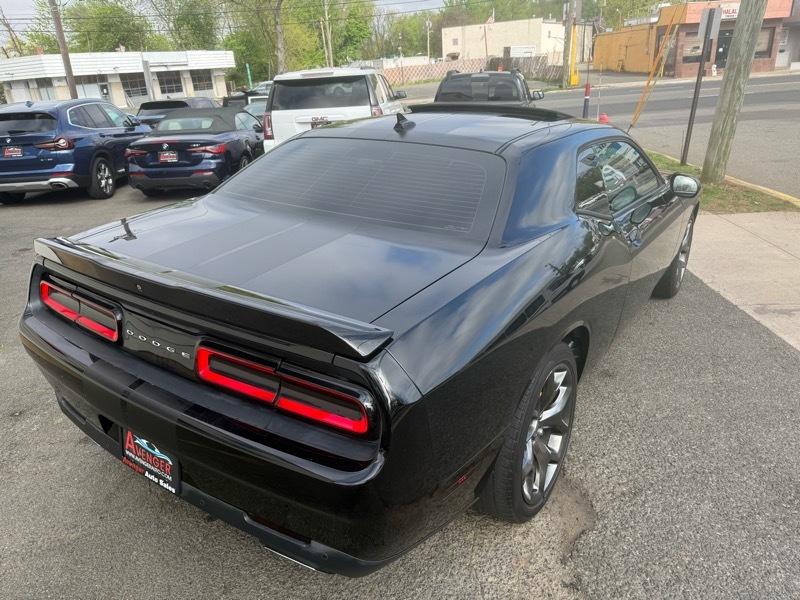Dodge Challenger SXT Plus Coupe 2017