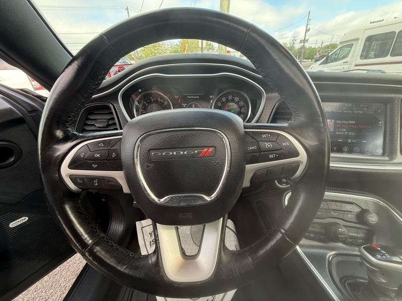 Dodge Challenger SXT Plus Coupe 2017