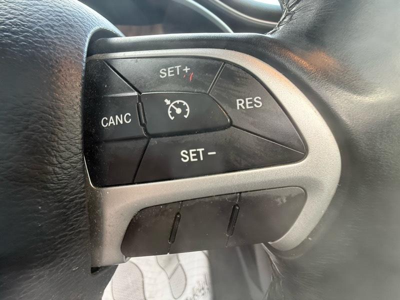 Dodge Challenger SXT Plus Coupe 2017