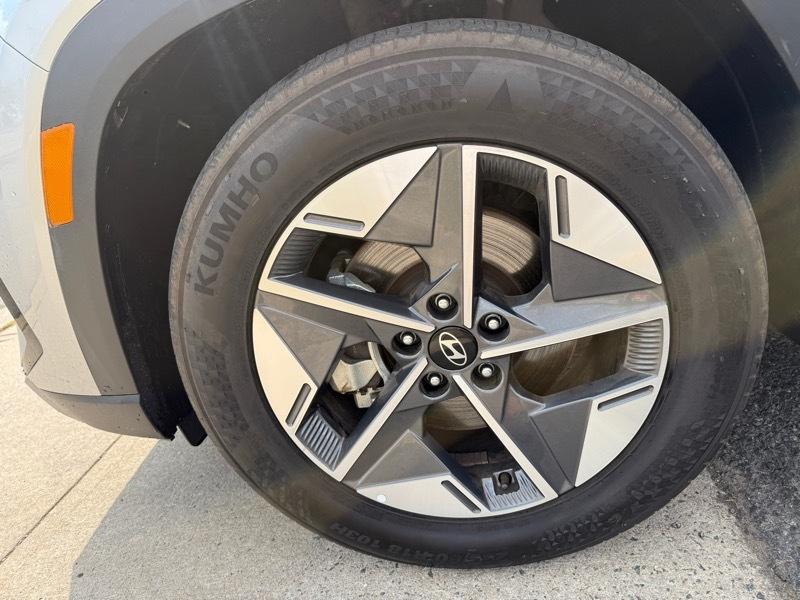 Hyundai Tucson SEL 4D SUV FWD 2025