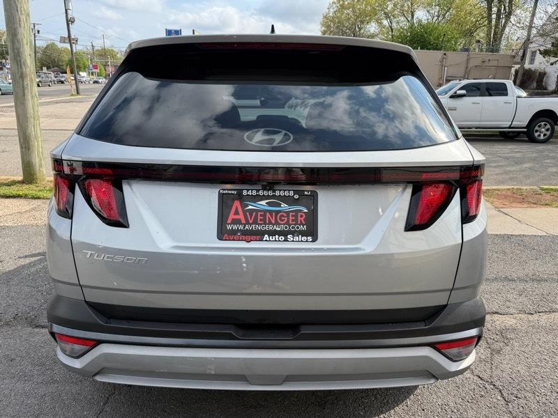 Hyundai Tucson SEL 4D SUV FWD 2025