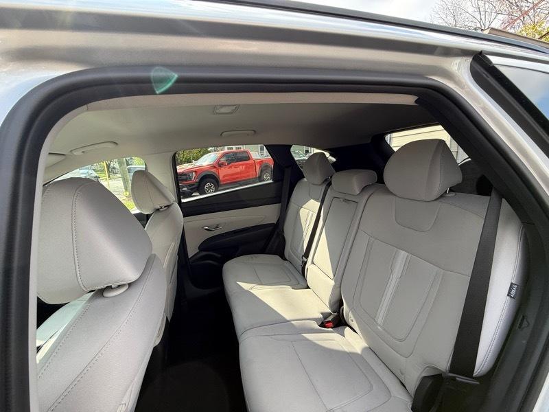 Hyundai Tucson SEL 4D SUV FWD 2025