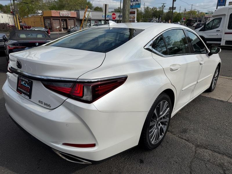 Lexus ES 350  2019