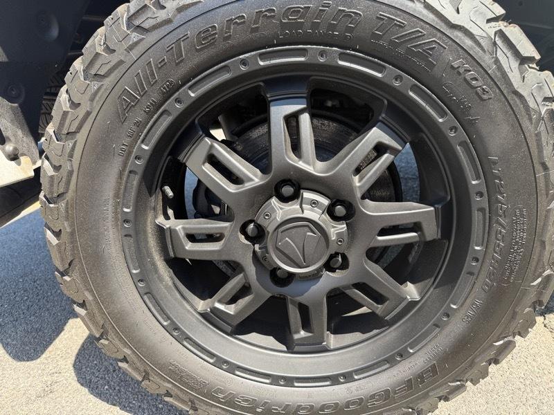 Toyota Tundra  2015