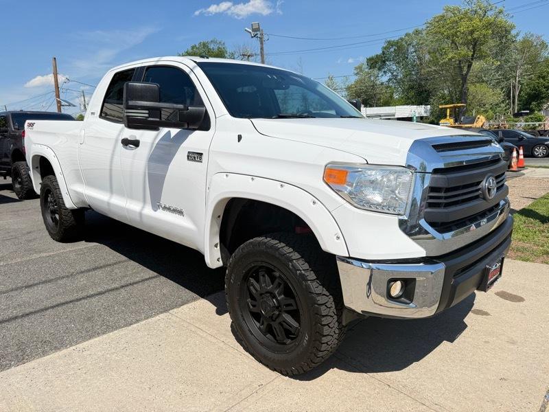 Toyota Tundra  2015
