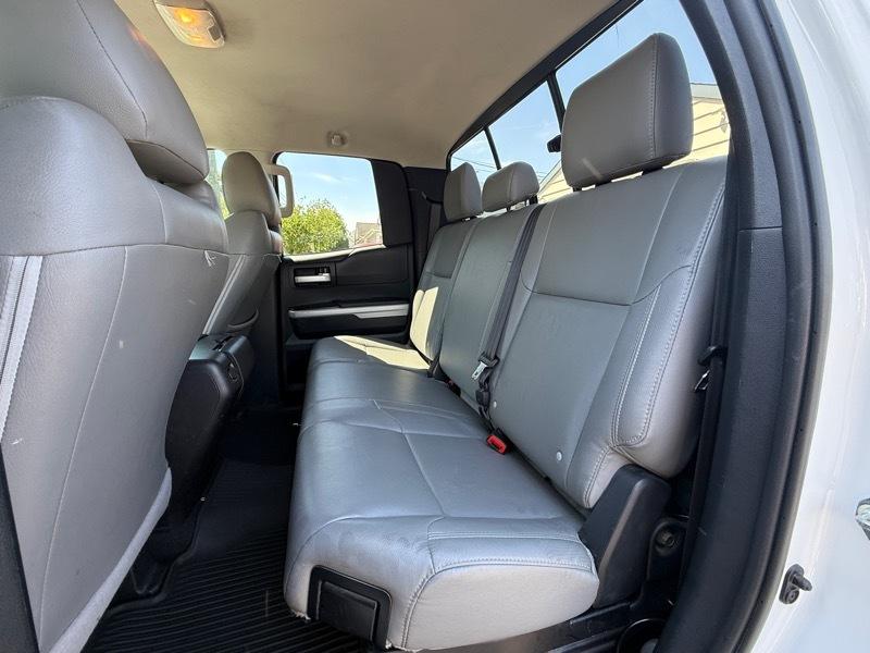 Toyota Tundra  2015