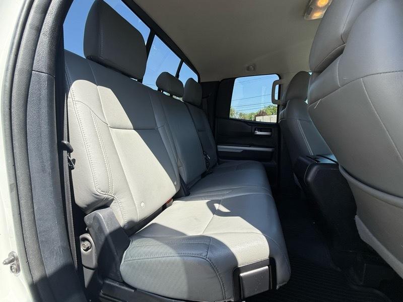 Toyota Tundra  2015