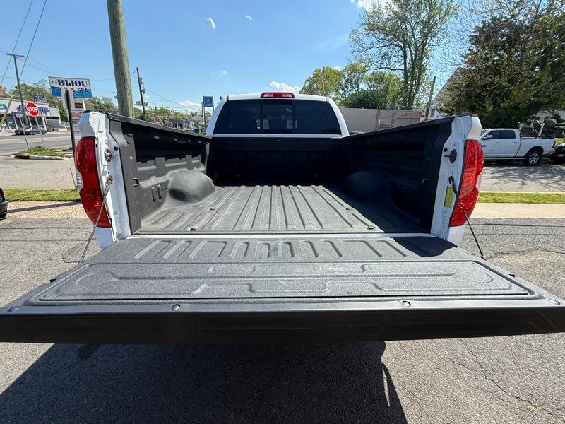 Toyota Tundra  2015