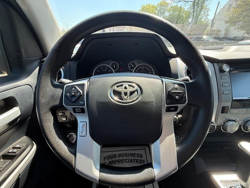 Toyota Tundra  2015