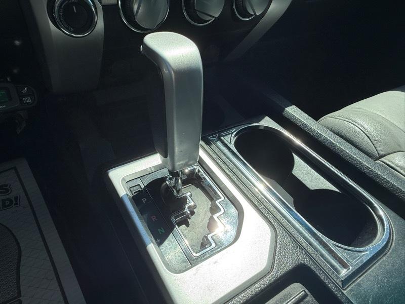 Toyota Tundra  2015