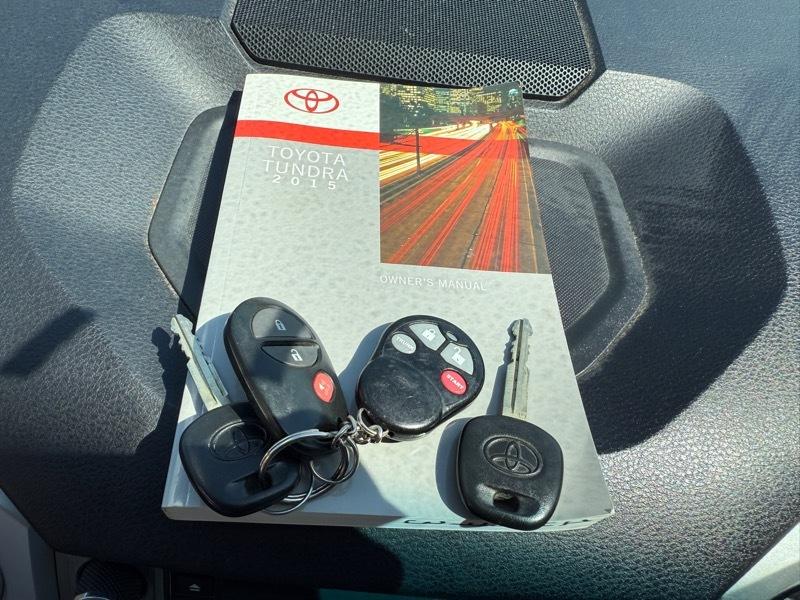 Toyota Tundra  2015