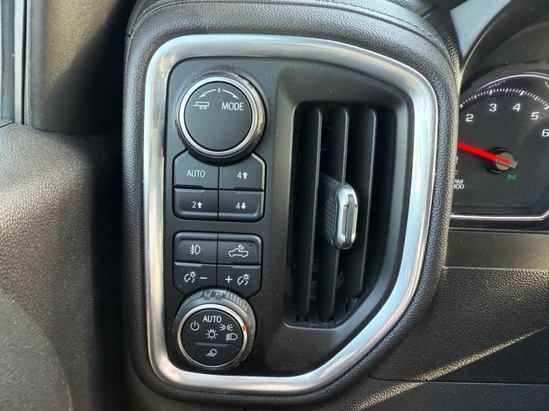 Chevrolet Silverado 1500  2021