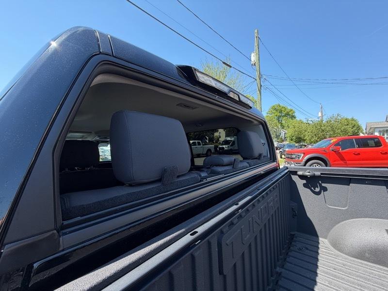 Toyota Tundra SR5 CrewMax 4WD 2024
