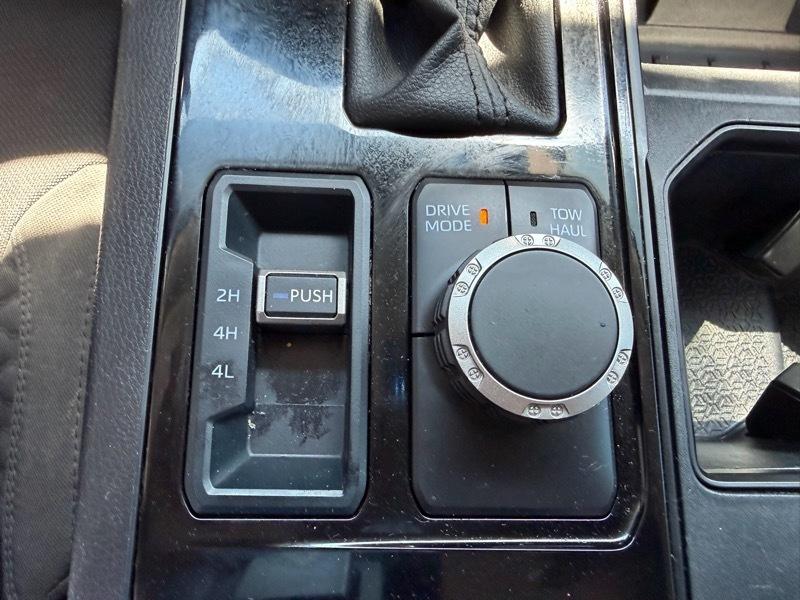 Toyota Tundra SR5 CrewMax 4WD 2024