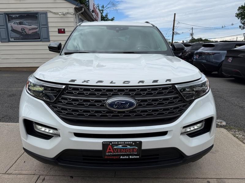 Ford Explorer XLT AWD 2023