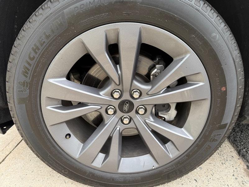 Ford Explorer XLT AWD 2023