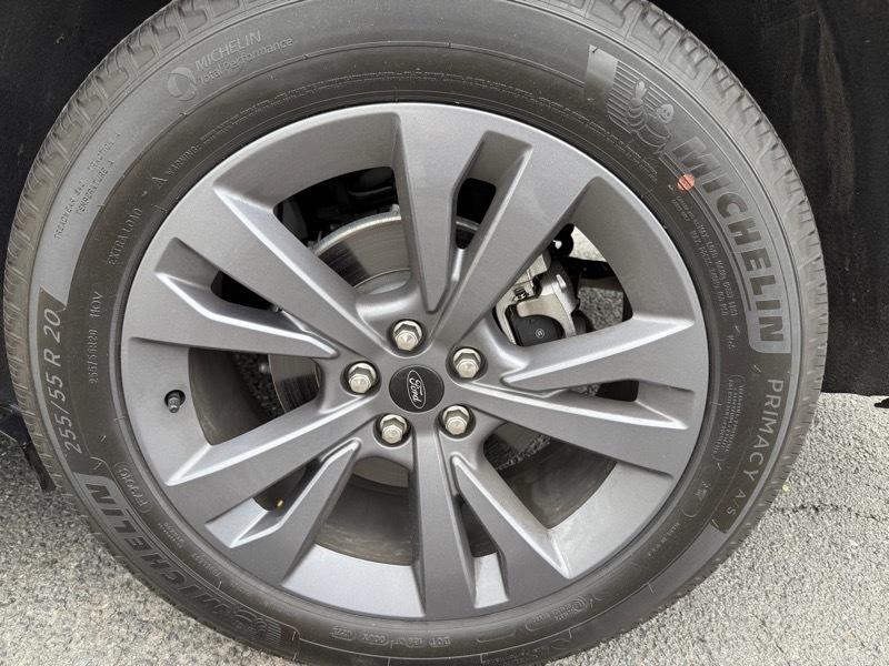 Ford Explorer XLT AWD 2023