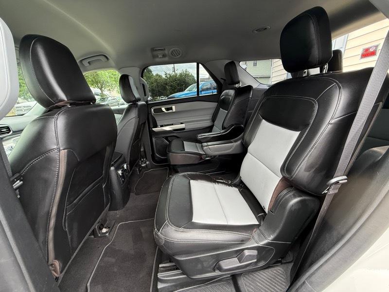 Ford Explorer XLT AWD 2023