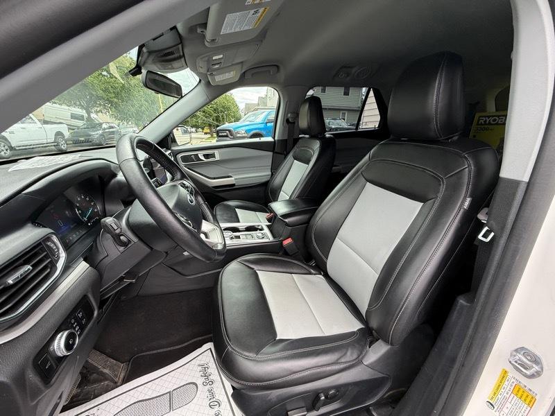 Ford Explorer XLT AWD 2023