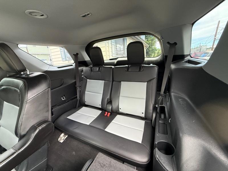 Ford Explorer XLT AWD 2023