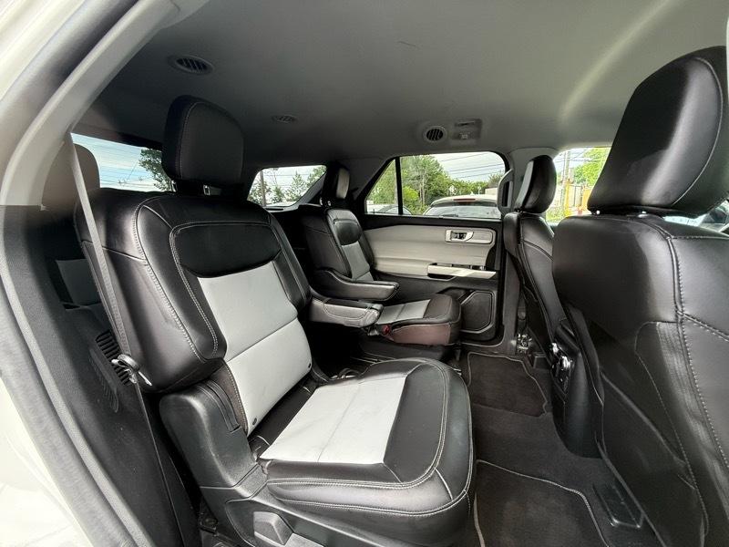 Ford Explorer XLT AWD 2023