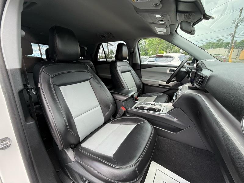Ford Explorer XLT AWD 2023