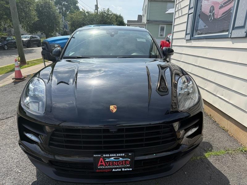 Porsche Macan AWD 4dr Turbo 2021