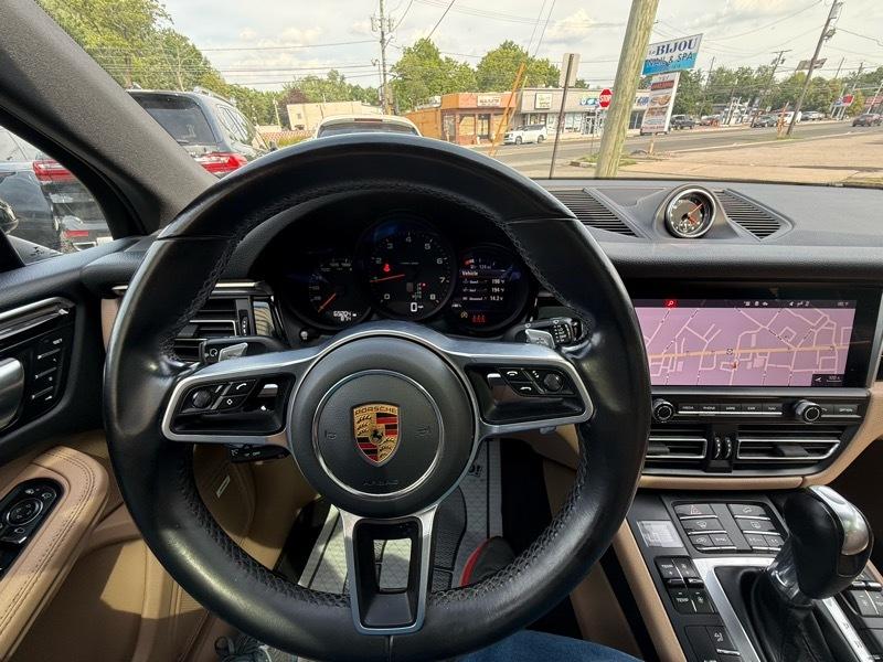 Porsche Macan AWD 4dr Turbo 2021