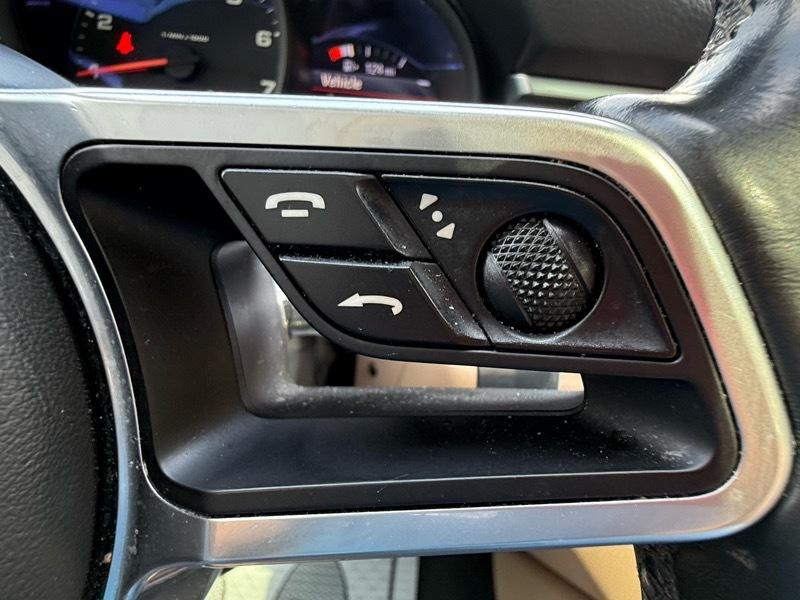 Porsche Macan AWD 4dr Turbo 2021