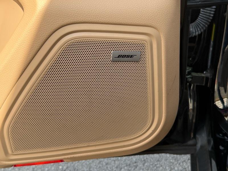 Porsche Macan AWD 4dr Turbo 2021