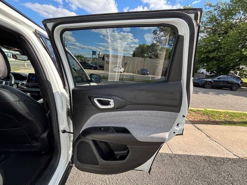 Jeep Compass Latitude 4D SUV 4WD 2023