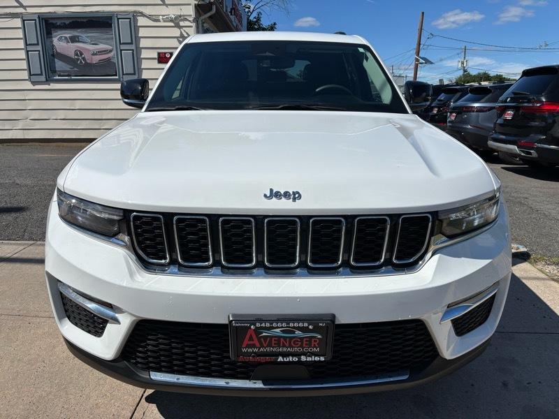Jeep Grand Cherokee Limited 4D SUV 4WD 2023