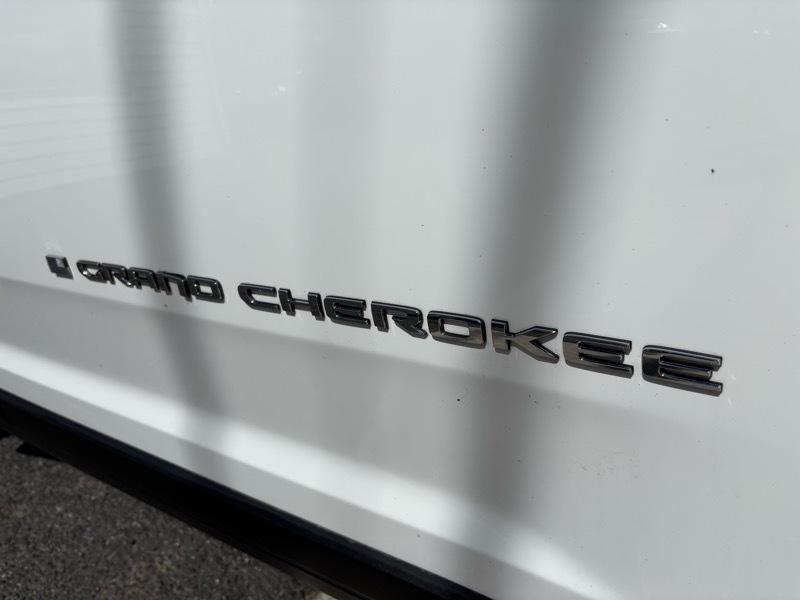 Jeep Grand Cherokee Limited 4D SUV 4WD 2023