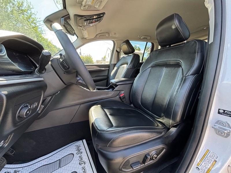 Jeep Grand Cherokee Limited 4D SUV 4WD 2023